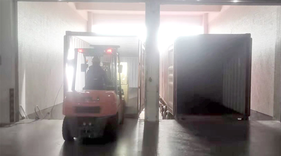 齊心協(xié)力為客戶！春節(jié)期間金環(huán)電器人員加班加點(diǎn)發(fā)貨